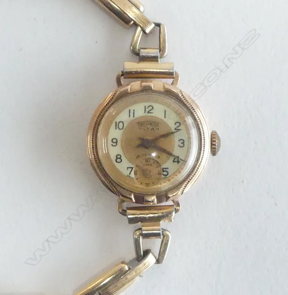 1920'S TECHNOS 9CT GOLD CASED LADIES WRIST WATCH G/PLATE STRAP IN OLD CASE Image 1++