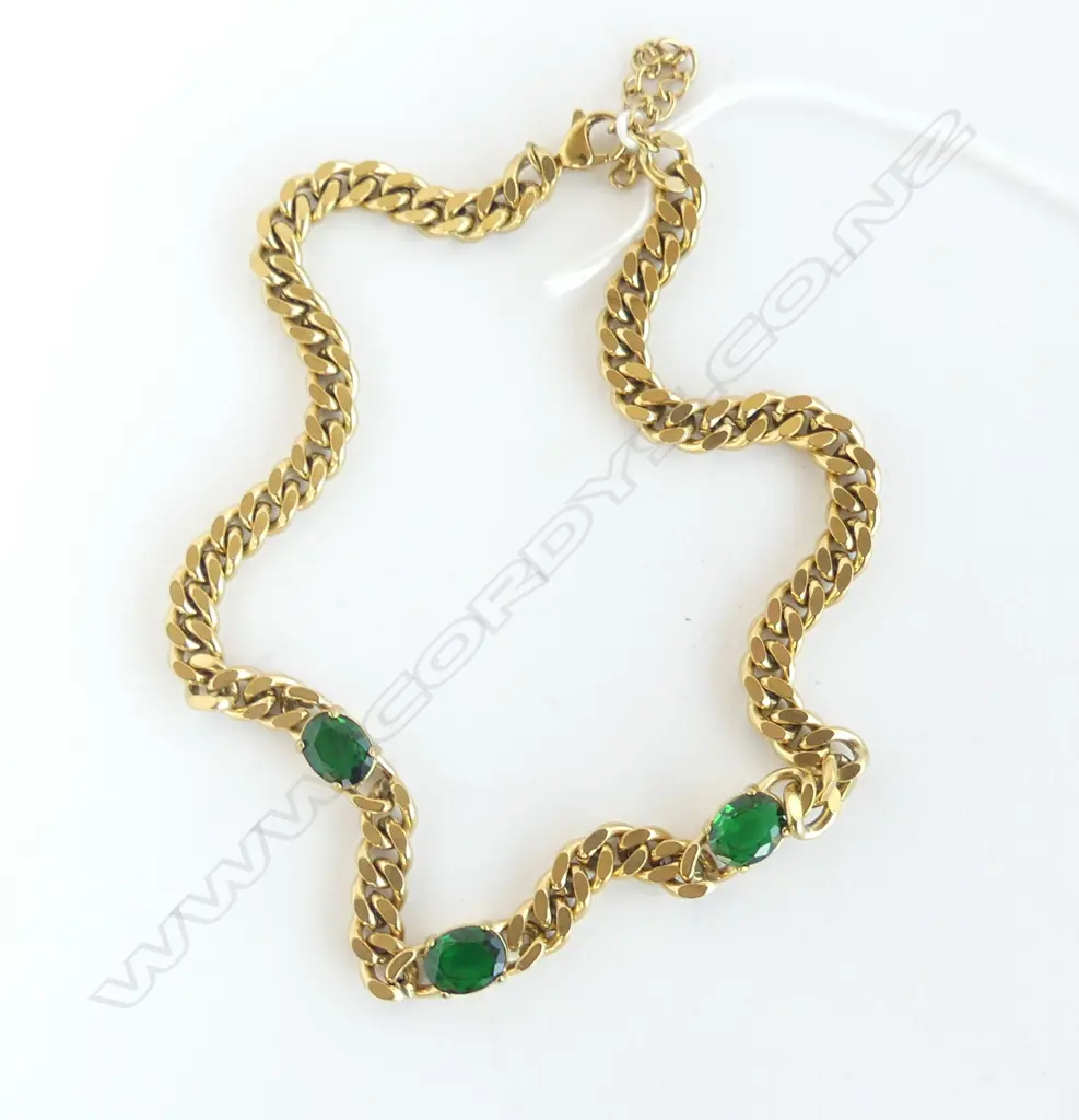 ROPE LINK NECKLACE w FAUX EMERALDS  Image 1++