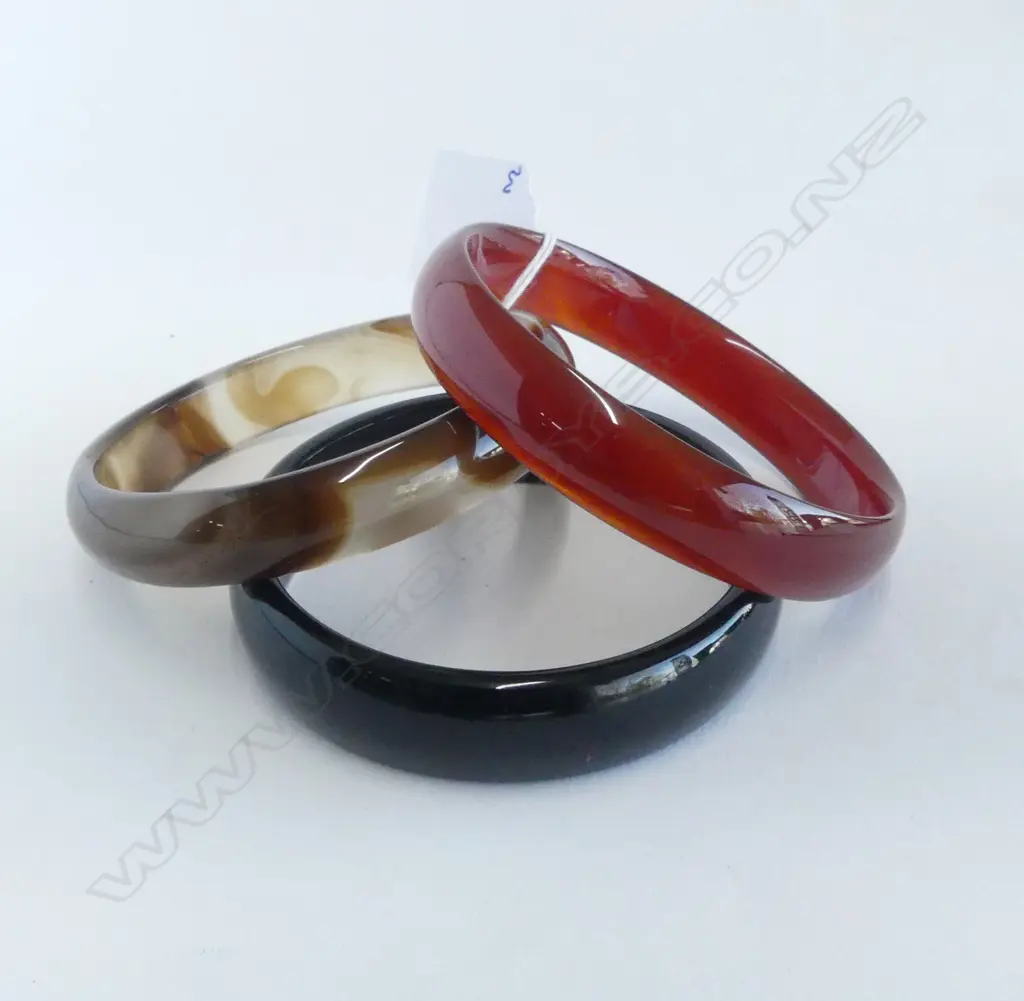 3 AGATE BRACELETS BK RED/ORANGE & BROWN Image 1++