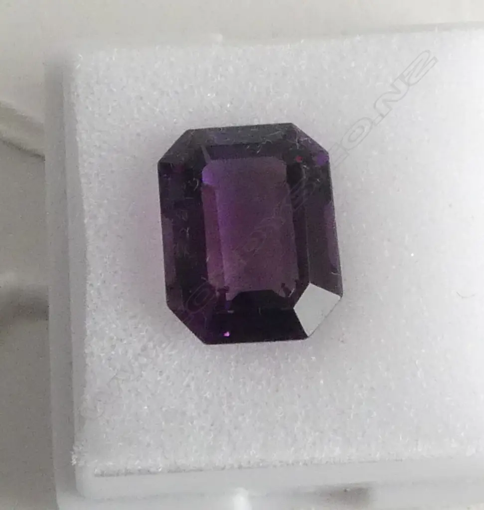 5.58CT FACETED AMTHYSTS OCTAGON CUT Image 1++