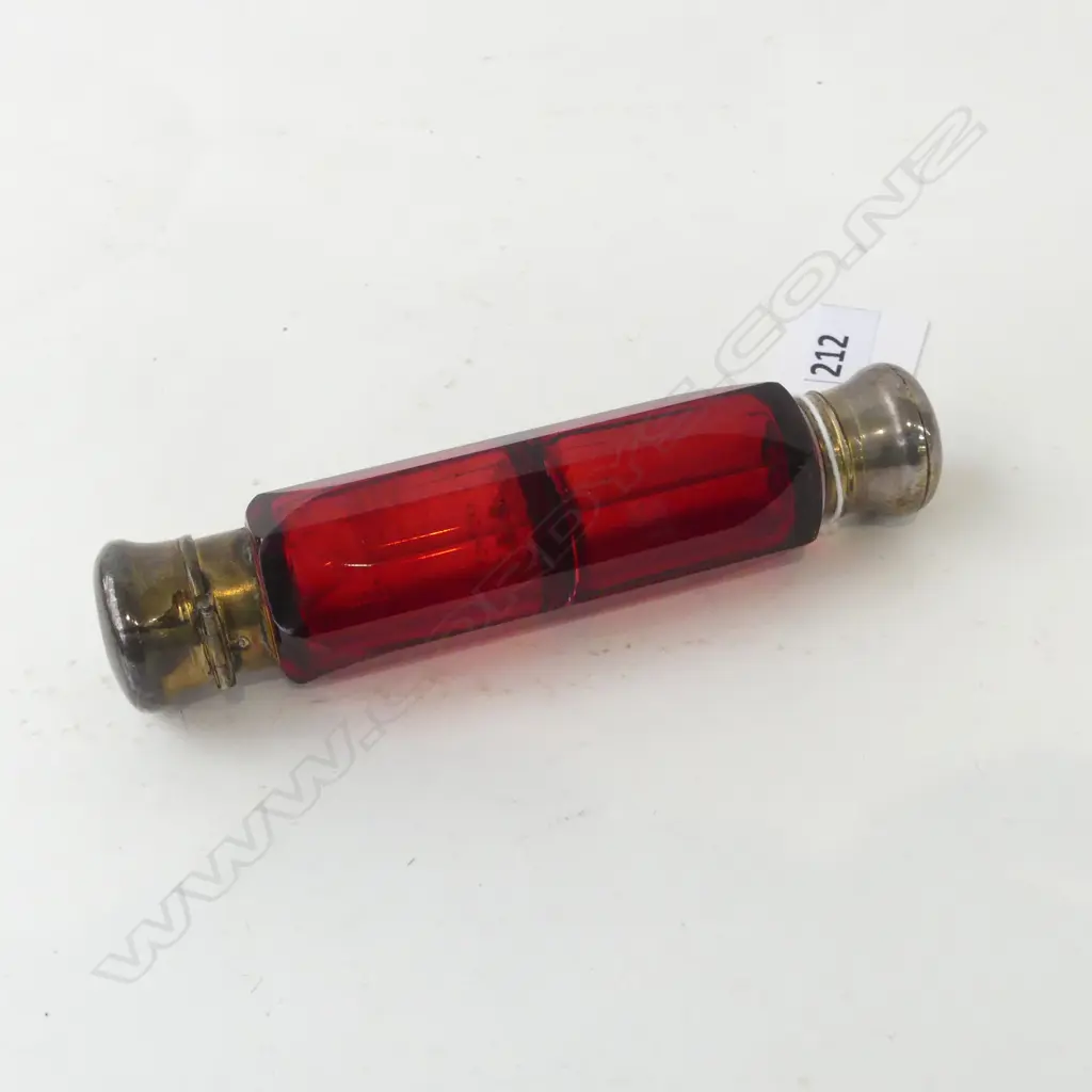 VICT. GLASS DBLE ENDED SCENT BOTTLE S/PLATE FITTINGS L.130mm. Image 1++