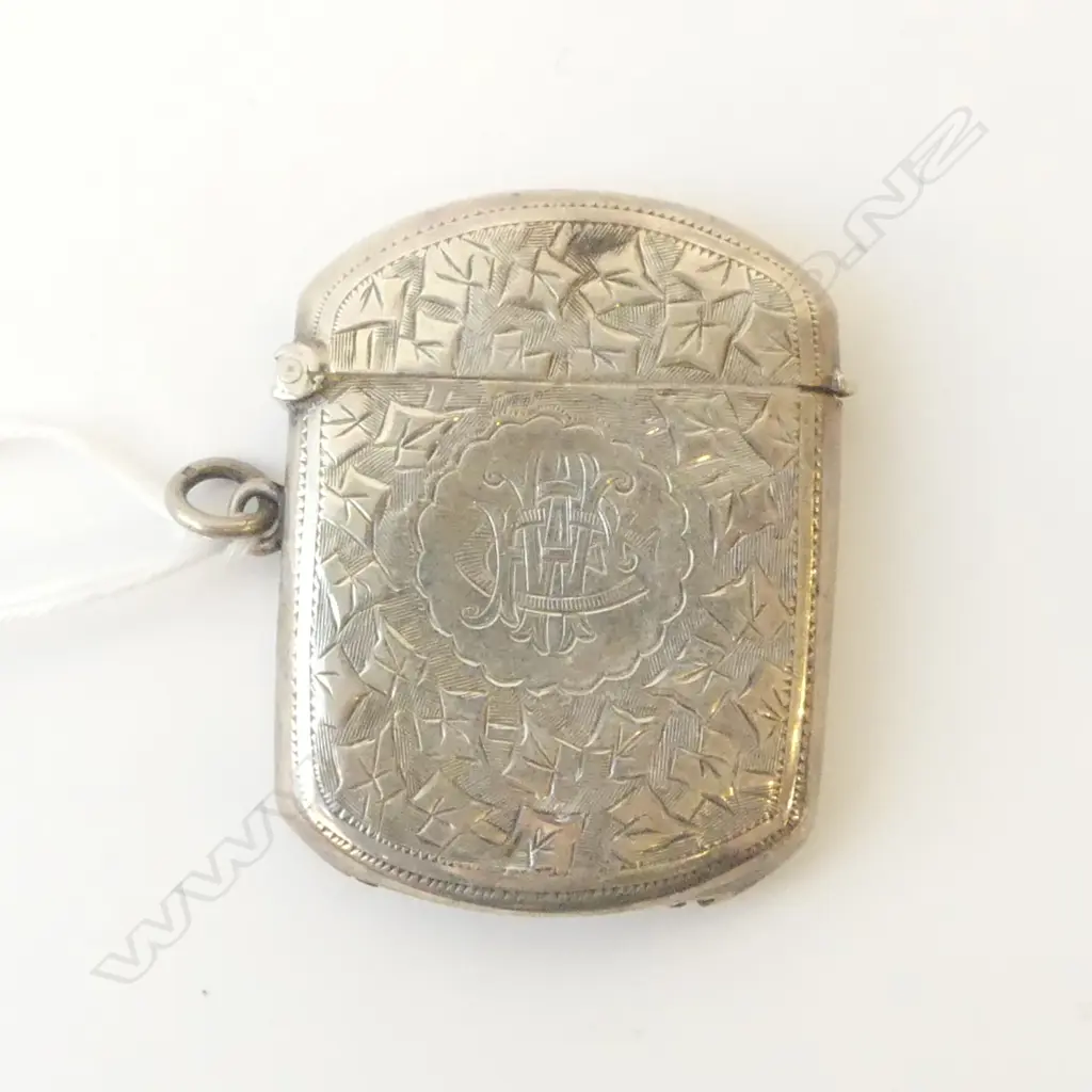 Birmingham 1911 LGE SILVER VESTA circular cartouche leafy vine engraving w suspension loop  Image 1++