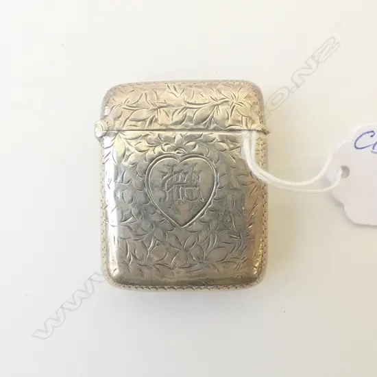 Birmingham 1916 SILVER VESTA heart form cartouche leafy vine engraving 