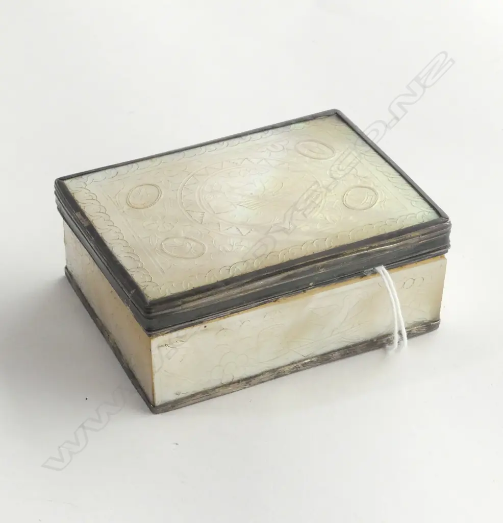 19thC MOTHER OF PEARL engraved and DUTCH ? SILVER HINGED LIDDED BOX 80 x 60 x 35mm Image 1++