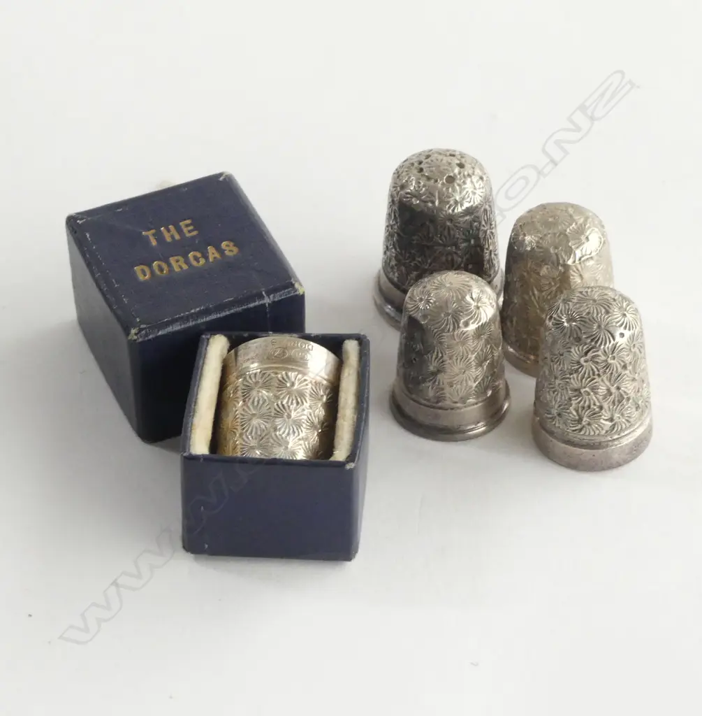 5 THIMBLES 1 AT LEAST SILVER Chester 1903. Dorcus etc Image 1++