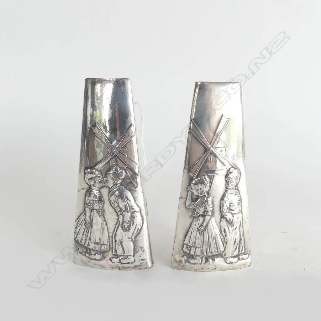 PR WMF ART NOUVEAU S/PLATE VASES Dutch children & windmills triangular tapered H.125mm Image 1++