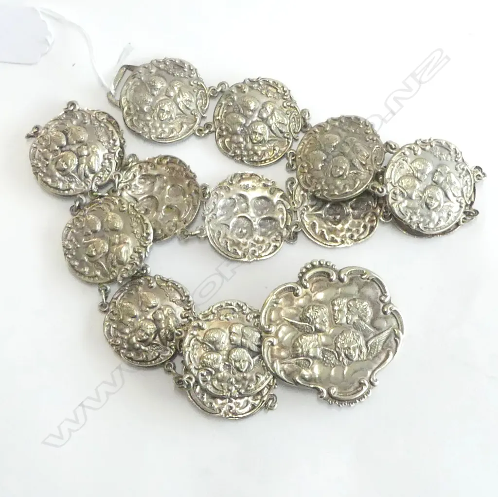 C1900 SILVER PLATE REYNOLDS ANGELS PANELLED BELT  Image 1++