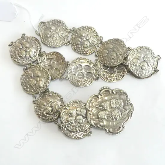 C1900 SILVER PLATE REYNOLDS ANGELS PANELLED BELT 