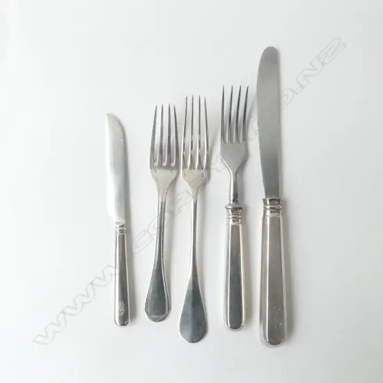 5 PCS MONOGRAMMED CONTINENTAL SILVER CUTLERY, 2 RUSSIAN