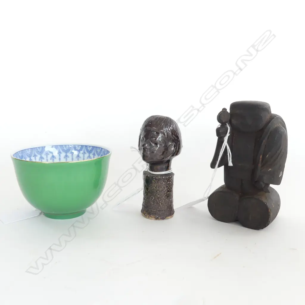 3 PC; CERAMIC HEAD H.90mm, JAPANESE CARVED CEDAR FIGURE, H.100mm & TACHIKOSHI TSUKOMI RICE BOWL 1960 Image 1++