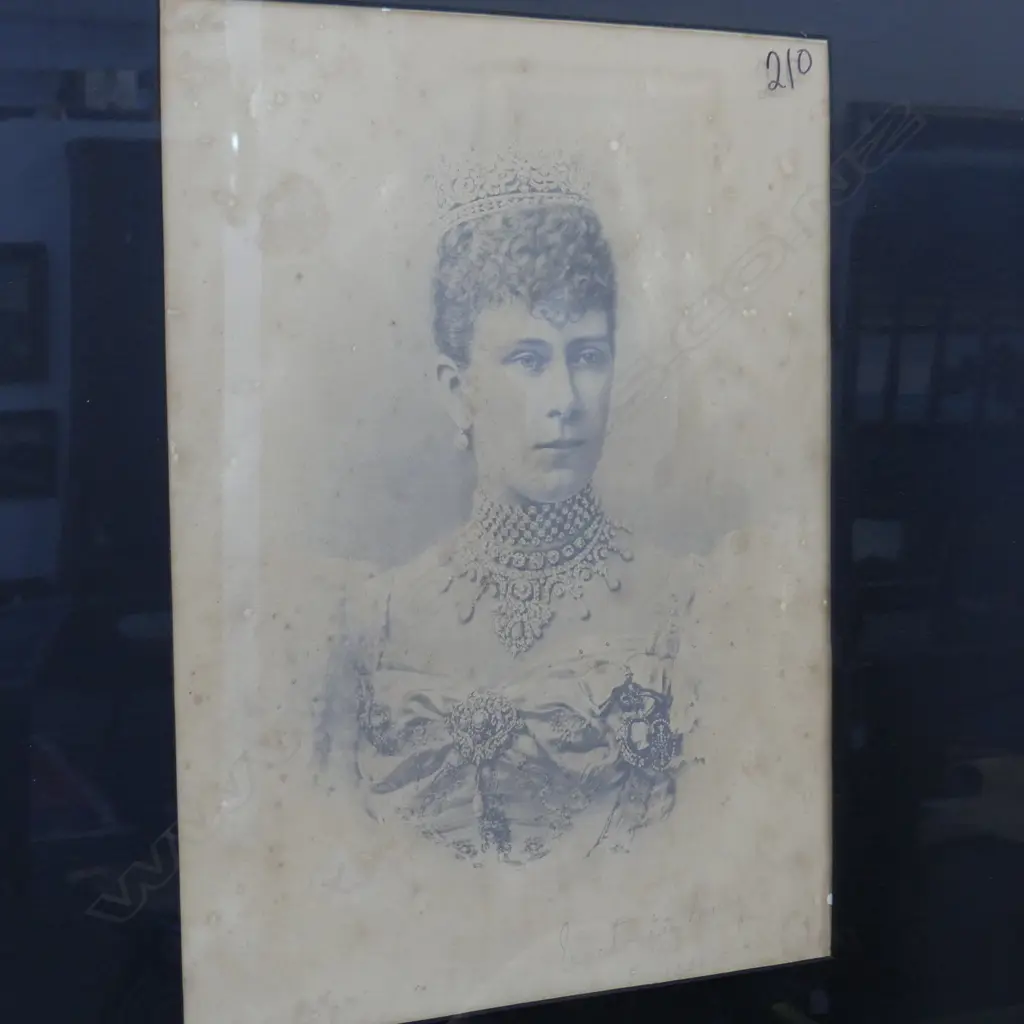 PR FRAMED PRINTED PHOTOS, PRINCE OF WALES (GEORGE V) & WIFE MARY. ORIGINAL SIGNATURES. 420x320mm Image 1++