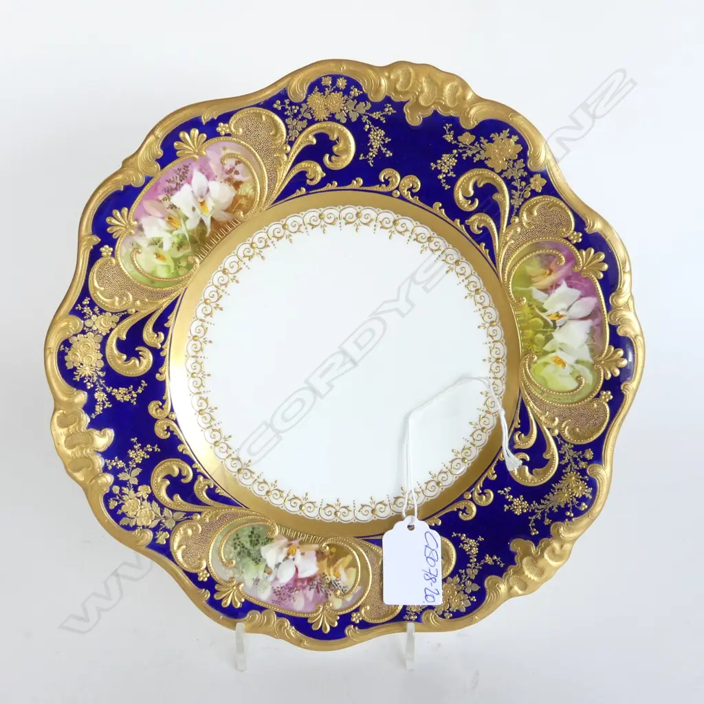 QUALITY DOULTON BURSLEM HAND PAINTED PLATE 3 sweet pea painted cartouches on cobalt ground. Gilded. Dia.235mm Image 1++