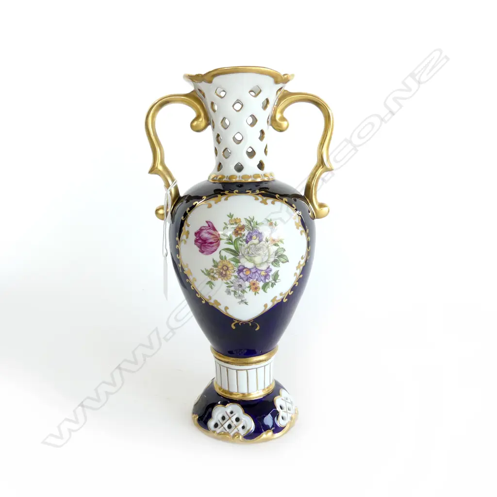 ROYAL DUX PORCLAIN BLUE & GILT FLORAL 2 HANDLED VASE H290MM Image 1++