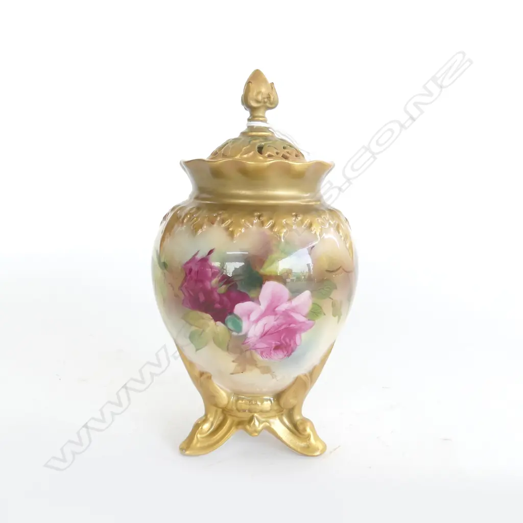 1919 HADLEY'S WORSTER LIDDED POTPOURI painted ROSES URN H.180mm shape 245. professionally restored finial Image 1++