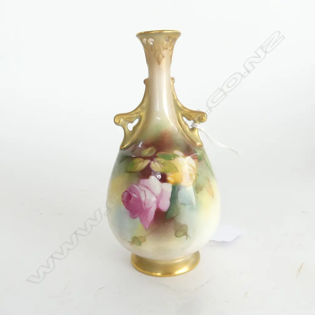 ROYAL WORCETSER HADLEY SPECIMAN VASE #238 painted with roses dated 1910 H.120mm Image 1++
