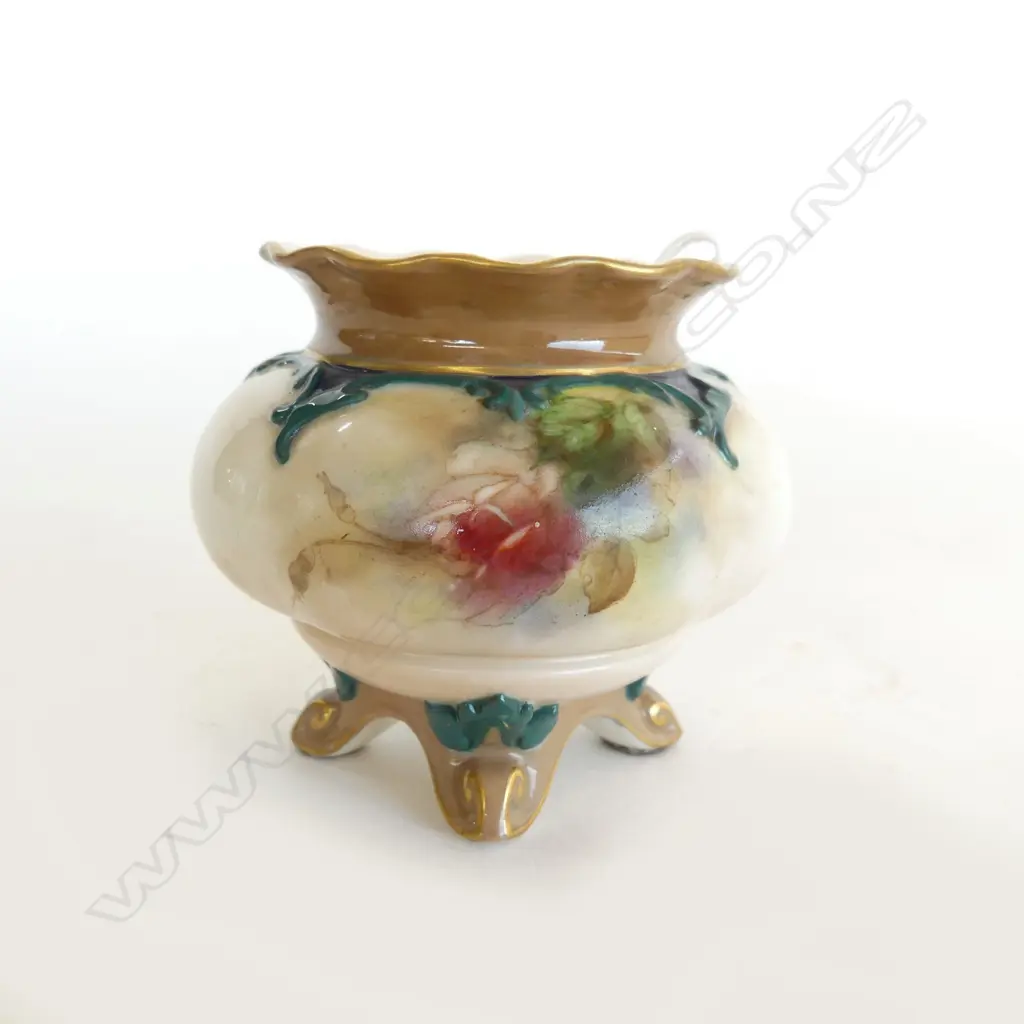 HADLEY'S WORCESTER SQUAT BALUSTER VASE h/painted with roses H.75mm. Dia.85mm Image 1++