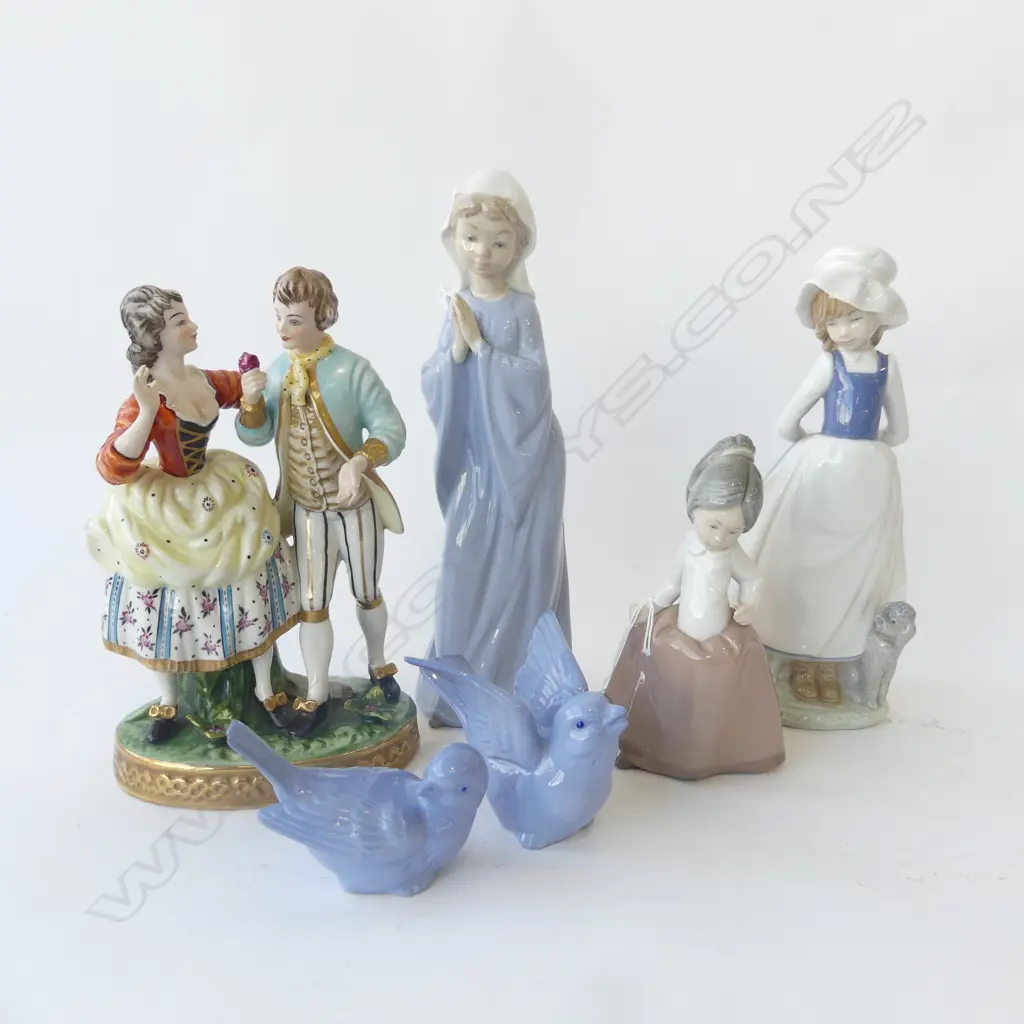 4 FIGURINES; 3 NAO H.270mm + DRESDEN COUPLE & 2 BIRDS Image 1++