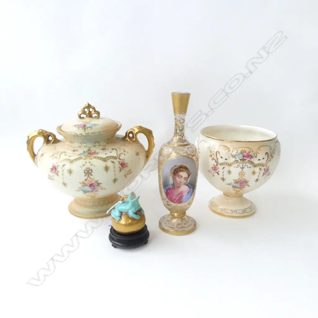 19thC COPELAND MINIATURE FROG JUG H.65mm (MOUTH CHIP) + 2 CROWN DEVON VASES & HAND PAINTED GLASS VASE H.220mm Image 1++