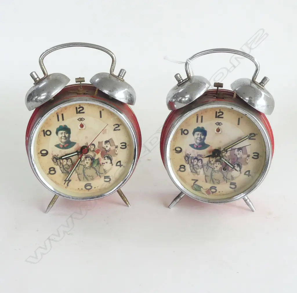 2 CHAIRMAN MAO ALARM CLOCKS H.165mm AF Image 1++