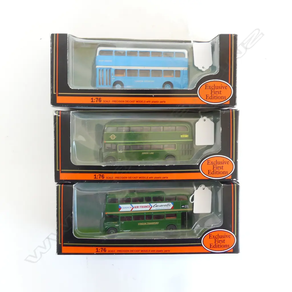 3 BOXED 'FIRST ED' LONDON TRANSPORT BUS MODELS, 2 GREEN, 1 BLUE Image 1++