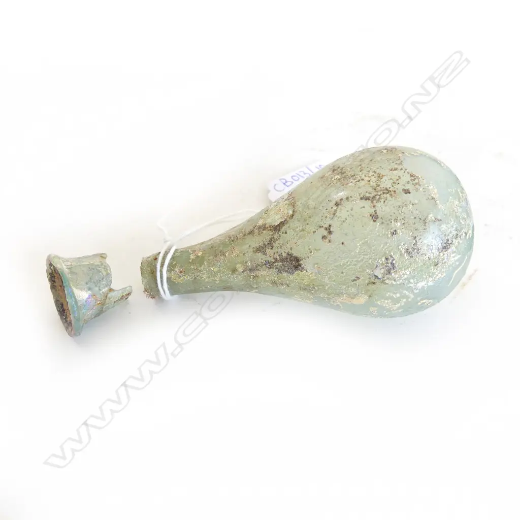 ANCIENT GLASS FAULTED H.90mm Image 1++