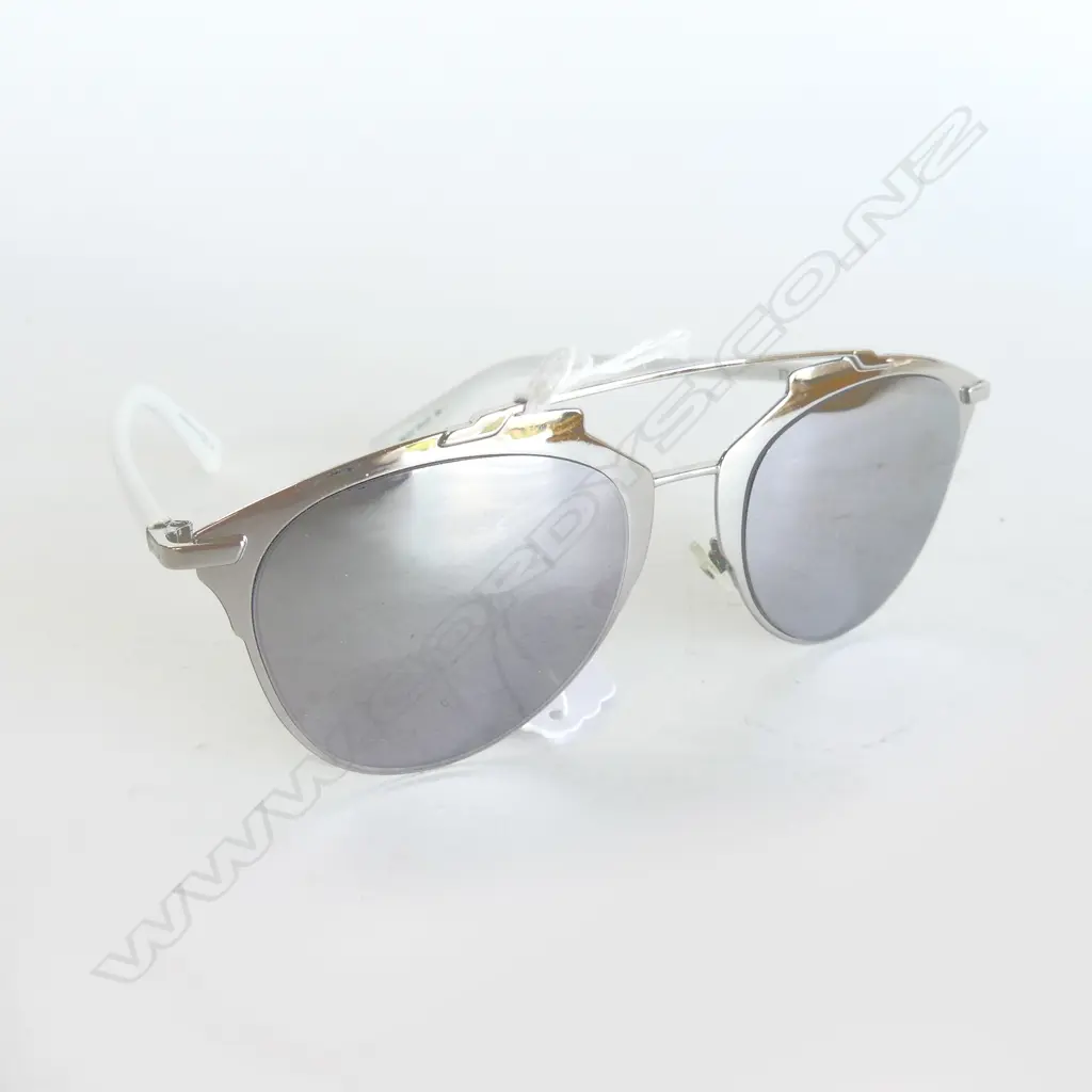 CHRISTIAN DIOR AVIATOR SUNGLASSES, CASE WORN Image 1++