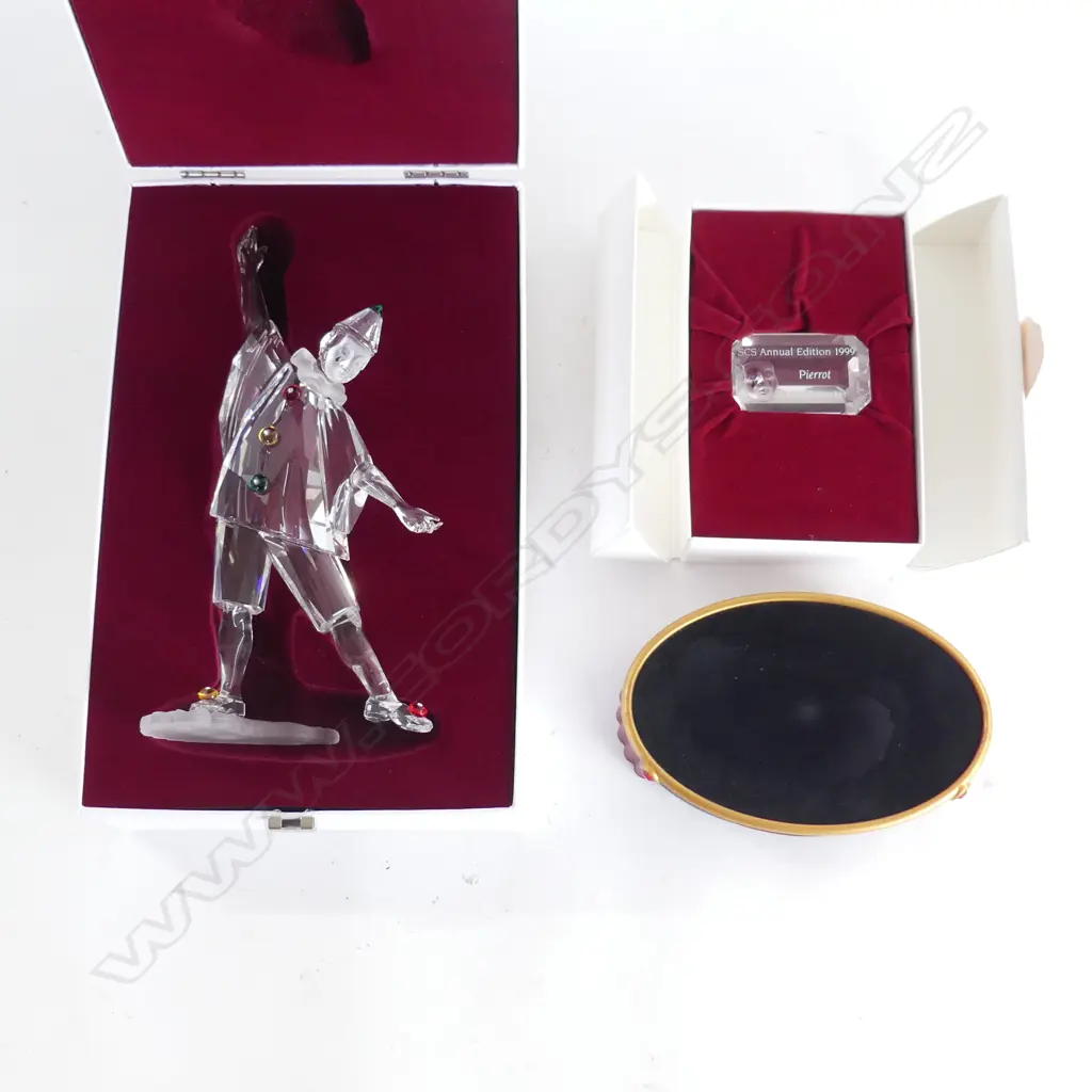 SWAROVSKI 'MASQUERADE PIERROT' + STAND & PLAQUE Image 1++