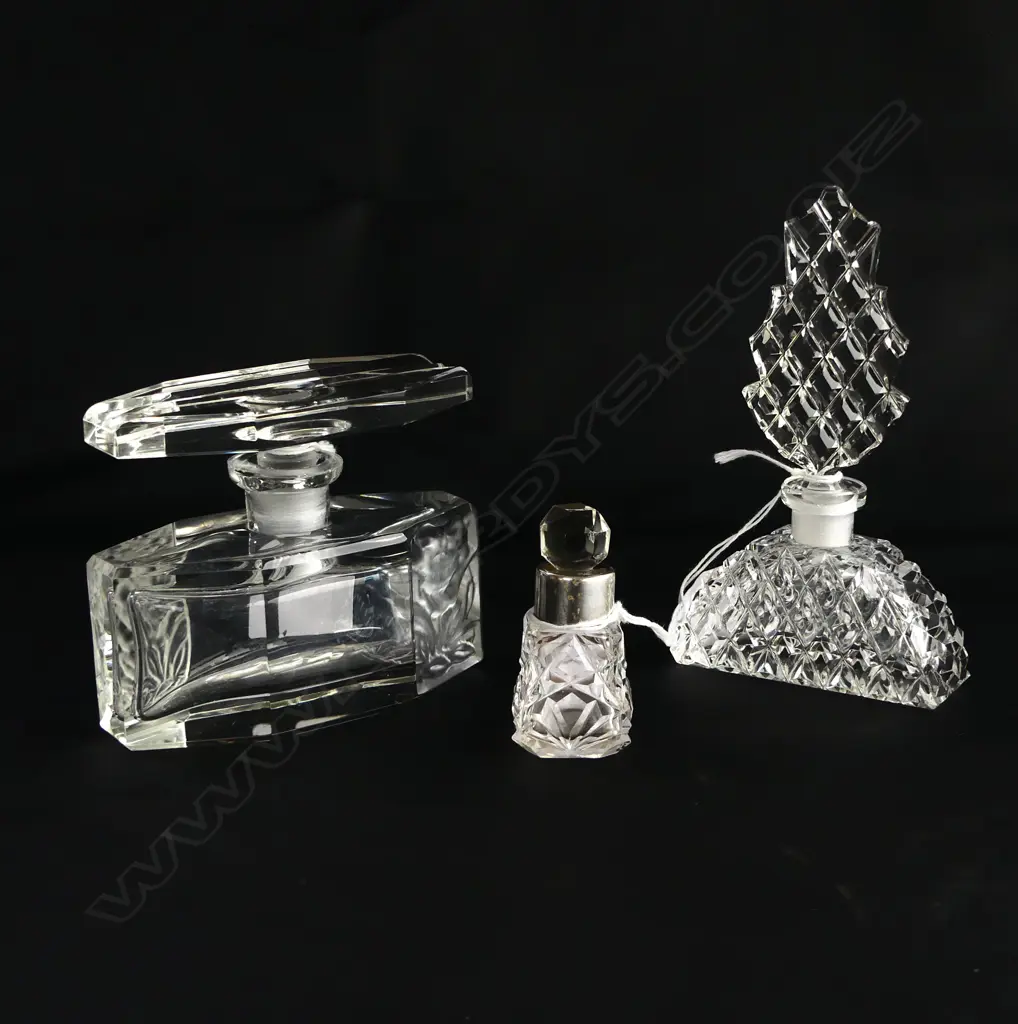 3 CRYSTAL DECO PERFUME BOTTLES TALLEST 140MM Image 1++
