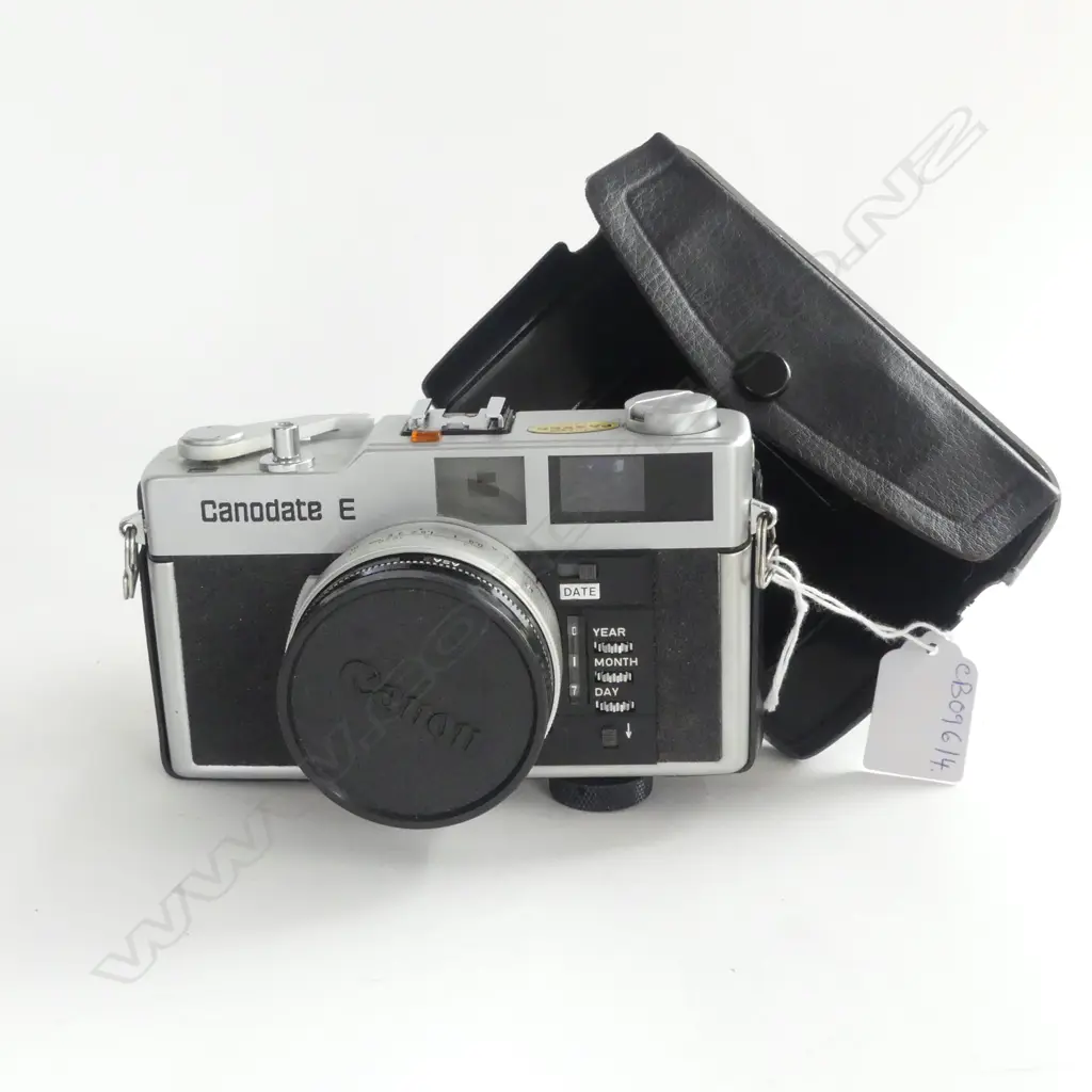 CANON CANONDATE E CAMERA, CASED Image 1++