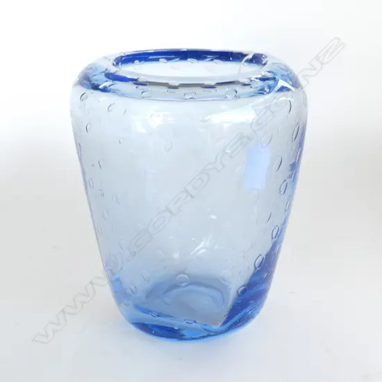 WHITEFRIARS BLUE ART GLASS VASE H.190mm