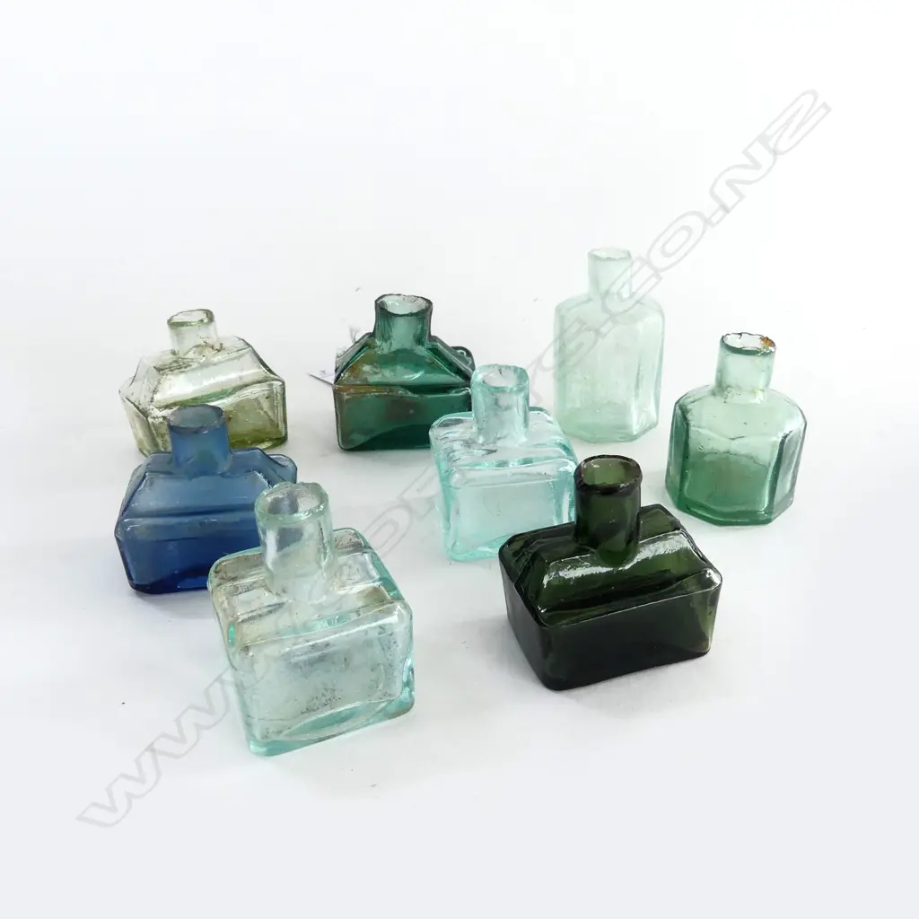 8 VINTAGE INK BOTTLES H.65mm Image 1++