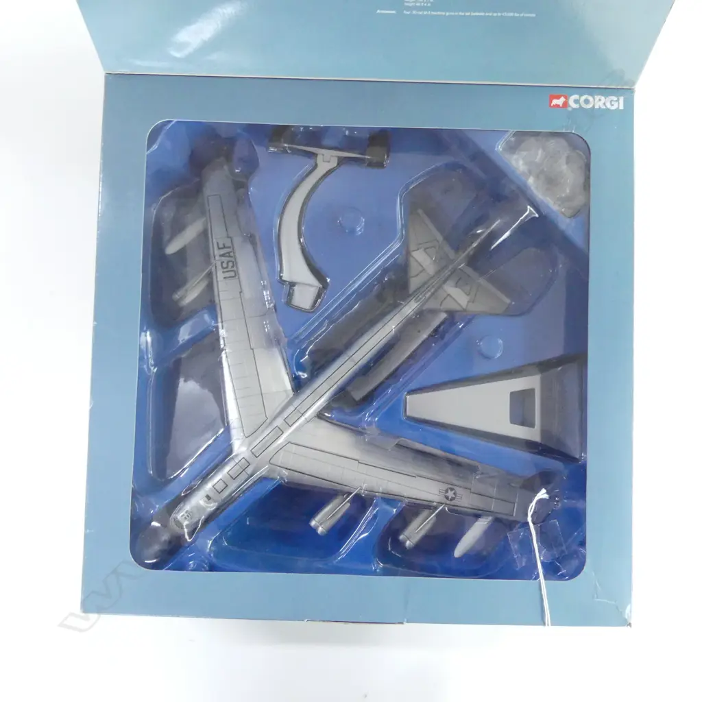 CORGI 1:144 BOEING B-52C, BOXED Image 1++