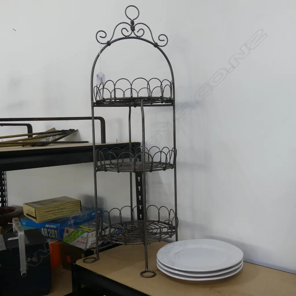 METAL CAKE STAND H.730mm + 3 WHITE PLATES 220mm dia Image 1++