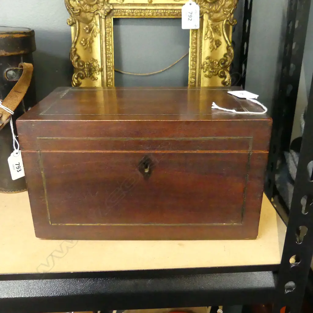 MAHOGANY TEA CADDY W.230mm Image 1++