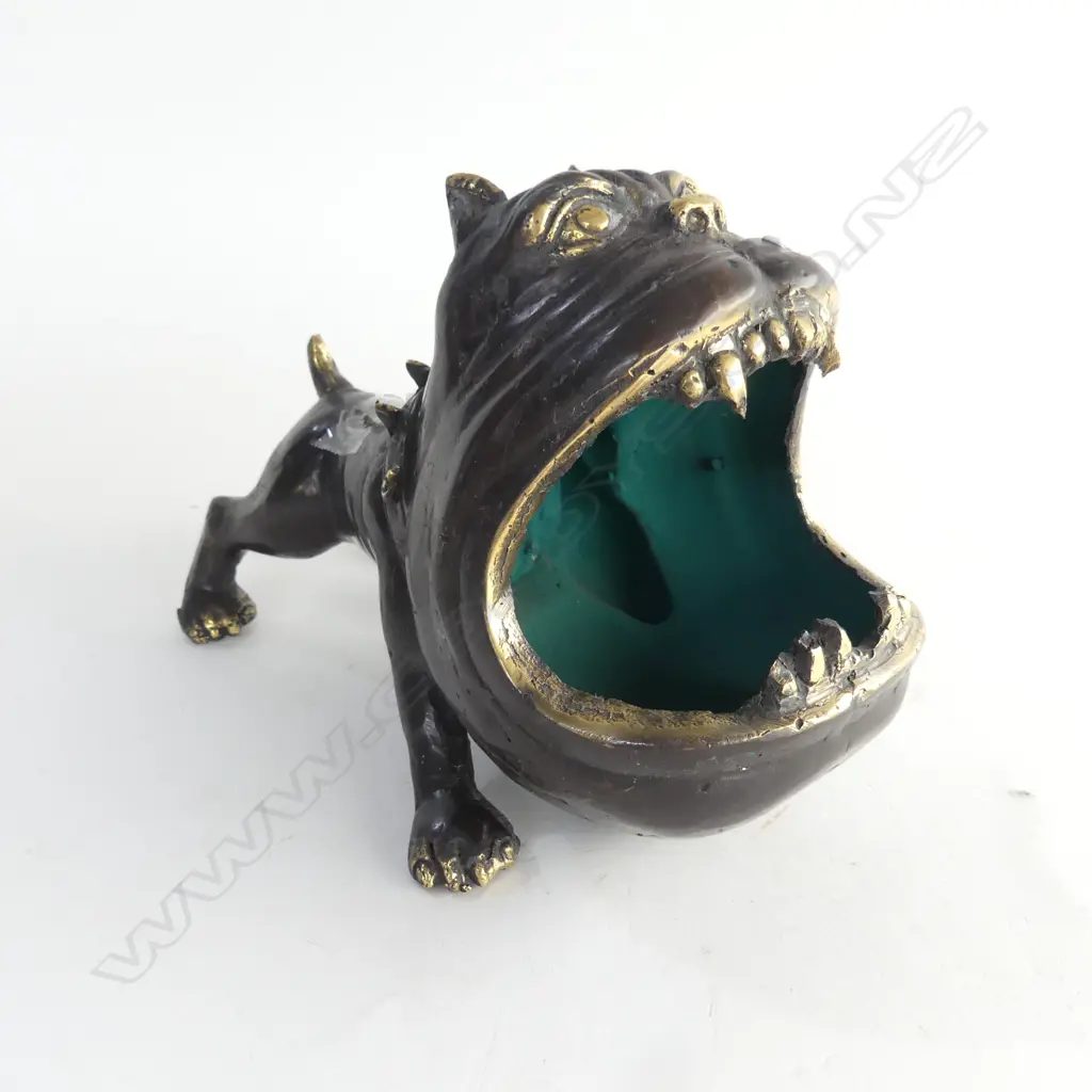 BRONZE BULLDOG w. LARGE MOUTH L.200mm Image 1++
