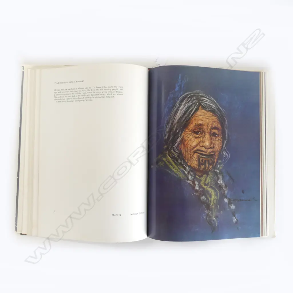 ART BOOK FACES FROM THE PAST THE DIGNITRY OF THE MAORI AGE BY KRISTIN ZAMBUKA L360MM Image 1++
