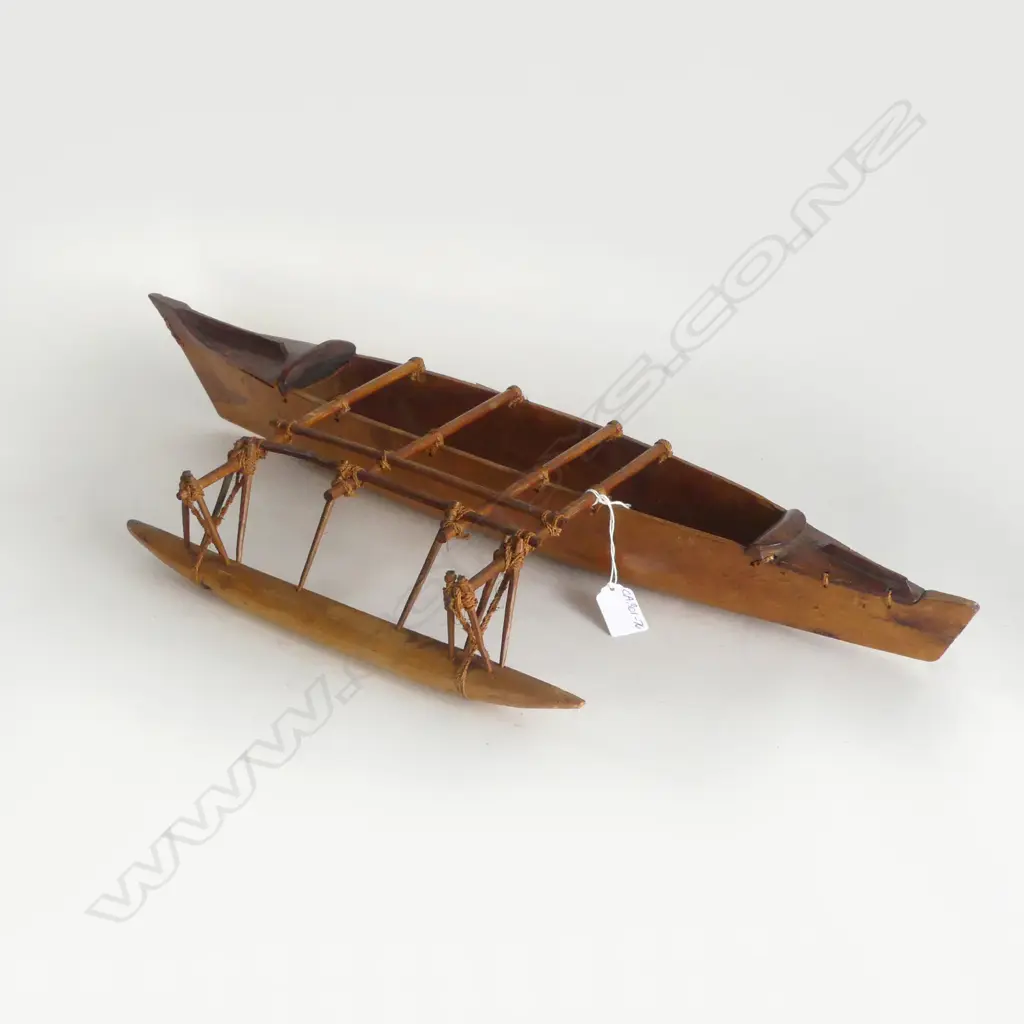 VINTAGE MELANESIAN CARVED WOOD OUTRIGGER CANOE labelled 'PITCAIRN ISLAND' L.635mm Image 1++