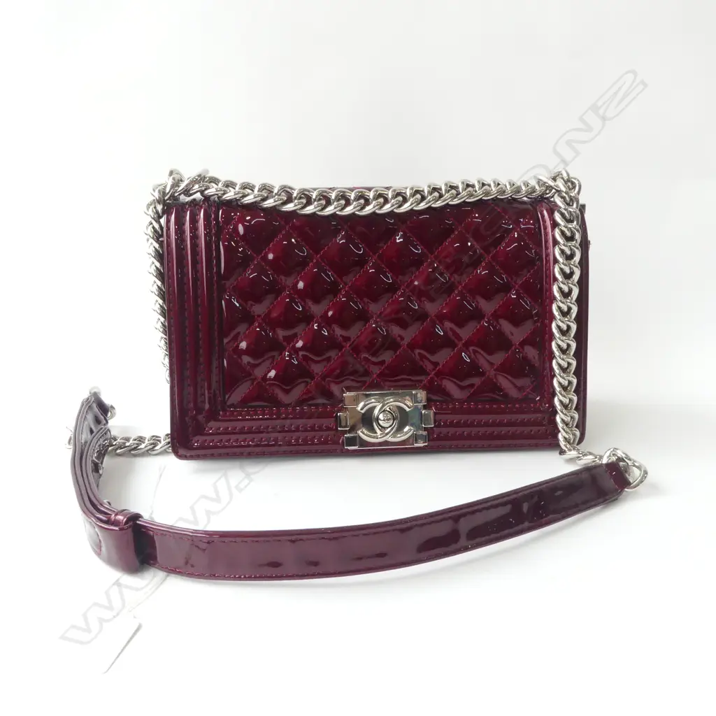 RED HANDBAG FAULTS Image 1++