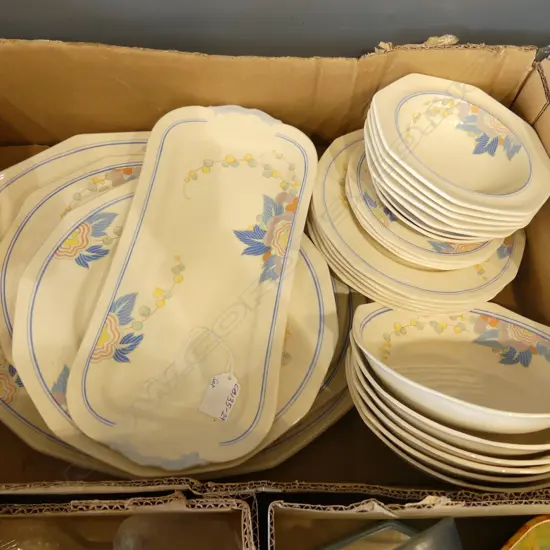 30PC ROYAL DOULTON ART DECO DINNER SERVICE 'WINDSOR' 
