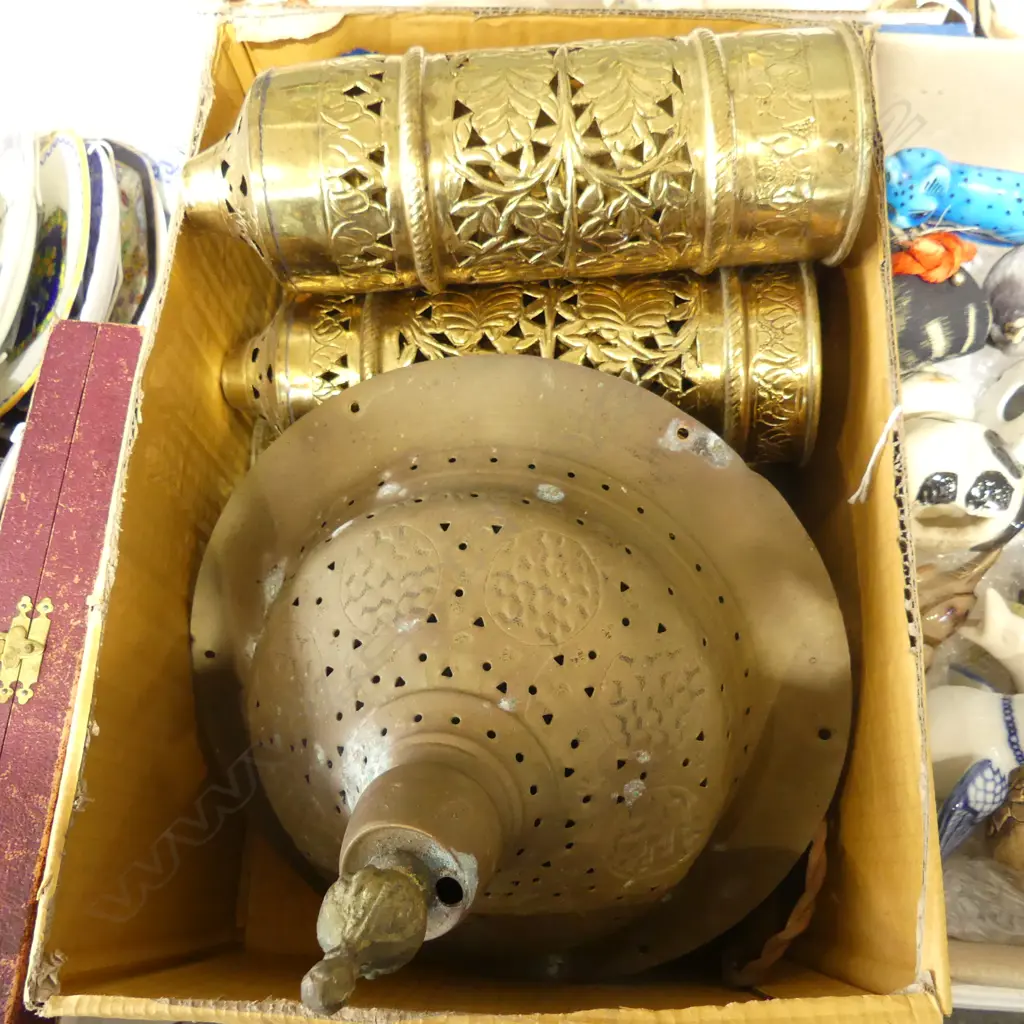  VINTAGE TURKISH BRASS PENDANT LIGHT SHADES + VICTORIAN LIGHT FITTINGS Image 1++