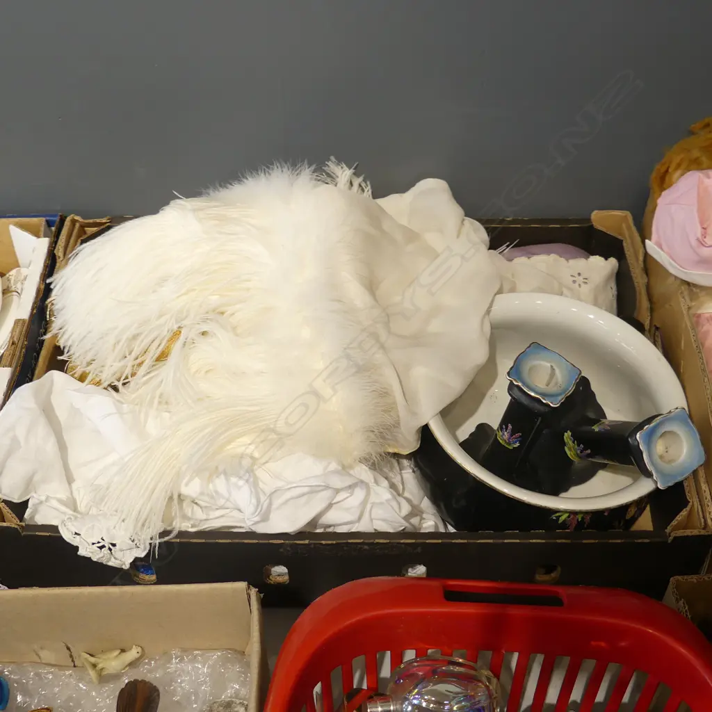 ASST. LINENS, POTTY, PR CANDLESTICKS ETC Image 1++
