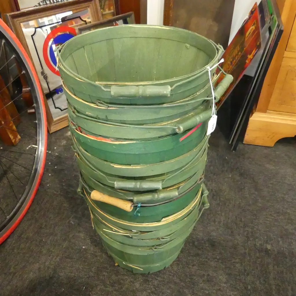 12 GREEN PAINTED BUCKETS 280mm dia Image 1++