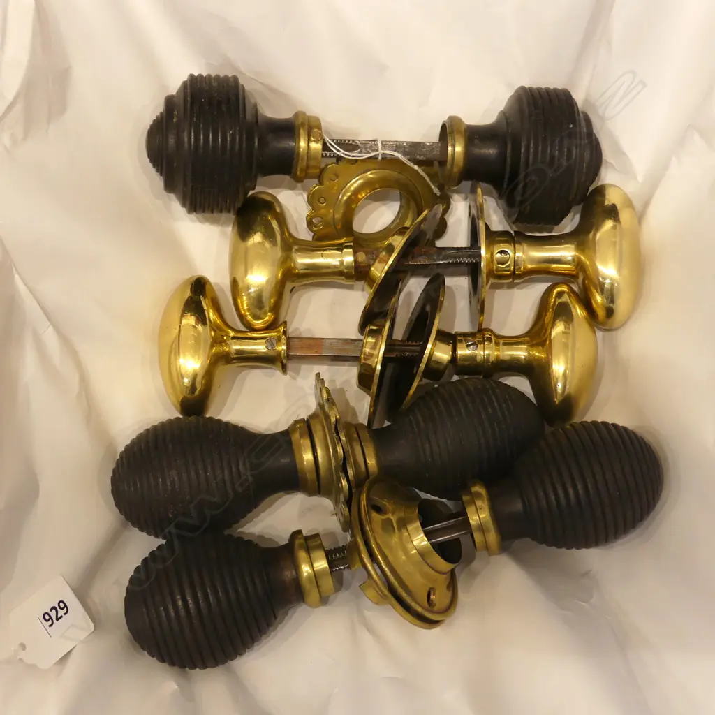 5 VINTAGE BRASS & TURNED WOOD SETS OF DOORHANDLES Image 1++