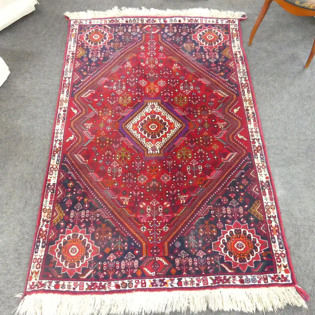 PERSIAN SHIRAZ ALL WOOL RUG 1800 x 1200mm lge diamond form field Image 1++