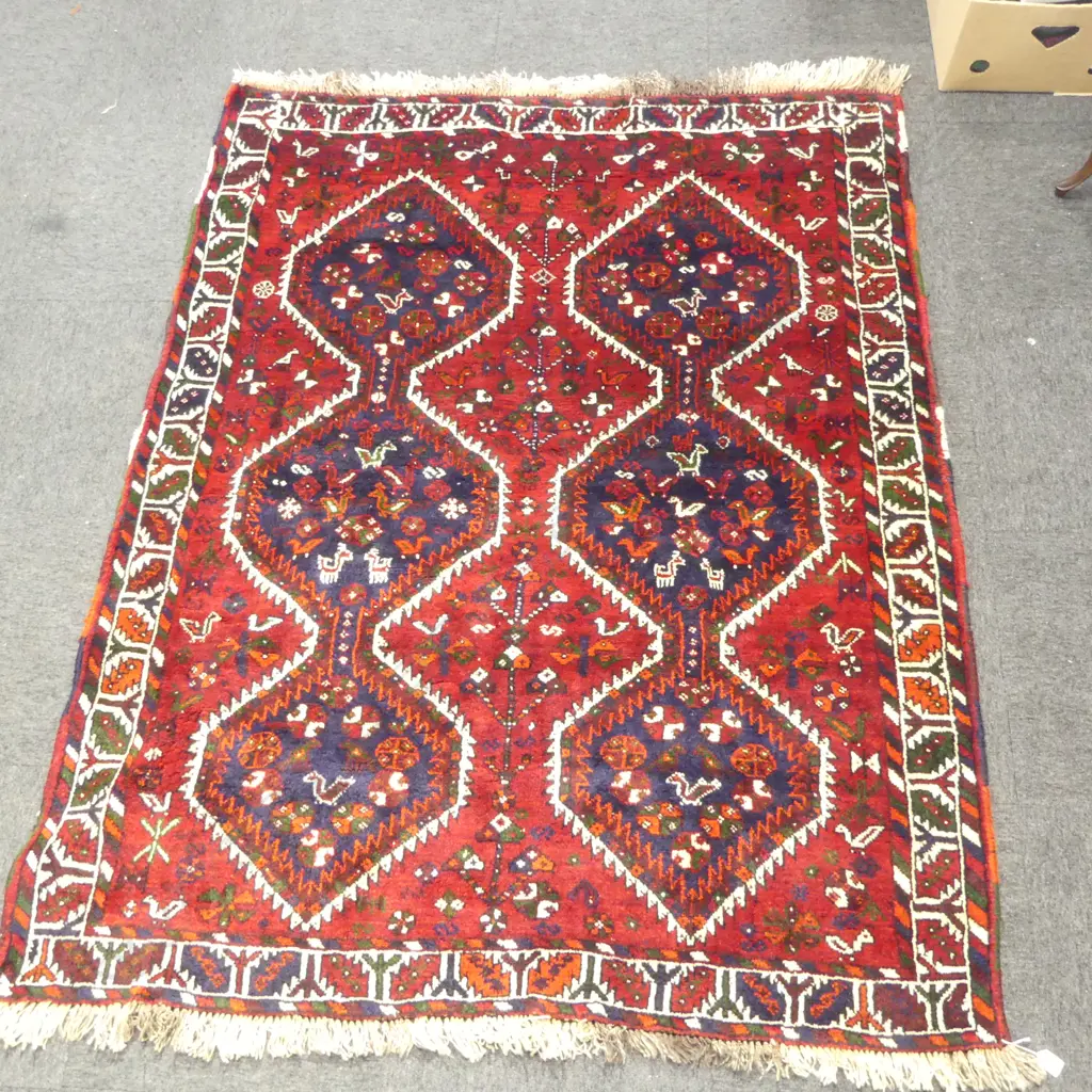PERSIAN SHIRAZ ALL WOOL RUG 1900 x 1600mm 2 rows of joined triple diamond medallions Image 1++