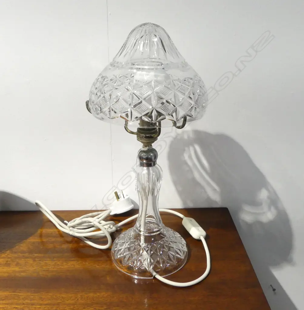 WEBB CRYSTAL VINTAGE TABLE LAMP H390MM Image 1++