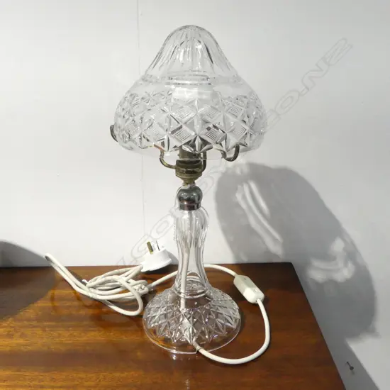 WEBB CRYSTAL VINTAGE TABLE LAMP H390MM