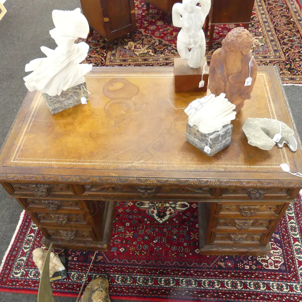 ANTIQUE DESK; OAK w. INSET LEATHER TOP 1210x700x750mm Image 1++