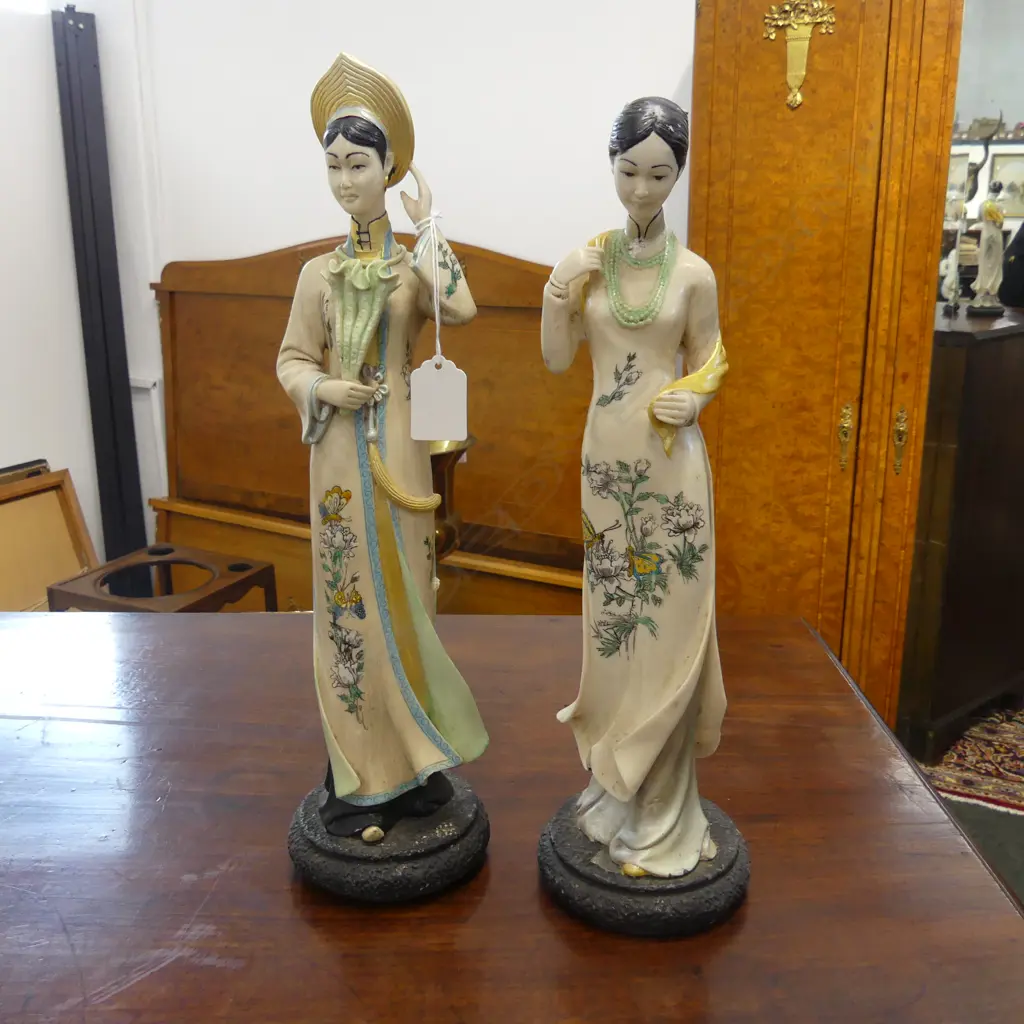 2 ORIENTAL RESIN FIGURES H.375mm Image 1++