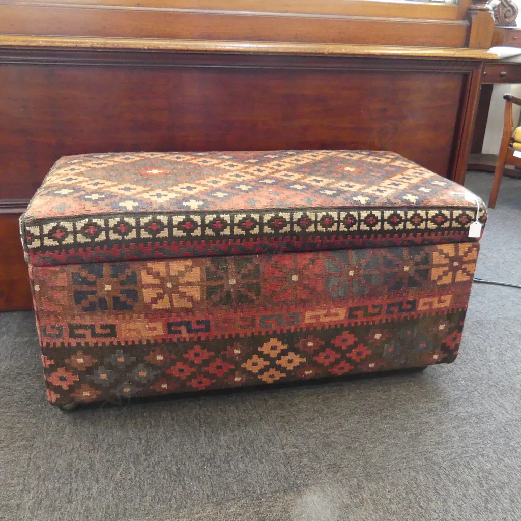 KELIM OTTOMAN w. STORAGE 960x500x480mm Image 1++